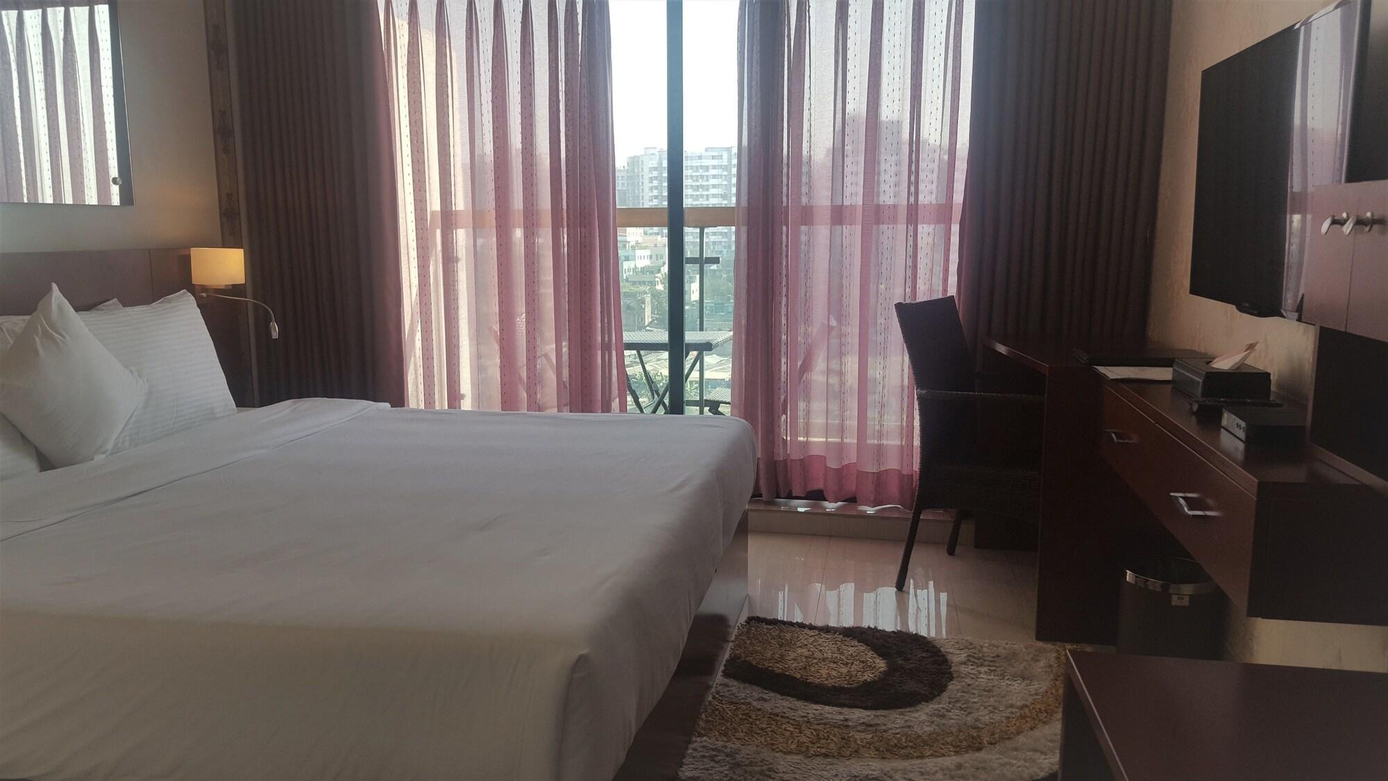 Coventina Lake Suites Dhaka Ngoại thất bức ảnh